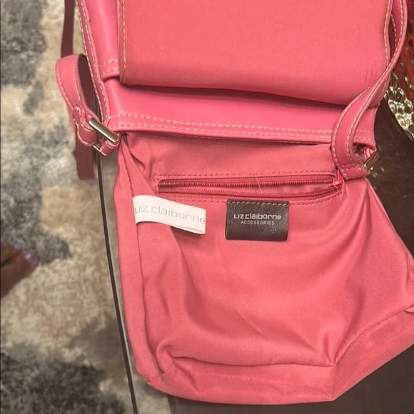 Liz Claiborne Pink leather Crossbody Bag with Flap Closure - Picture 9 of 10